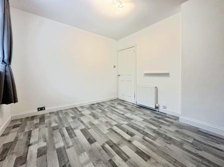 2 bedroom Flat to let in Pentland Crescent, Dundee, DD2
