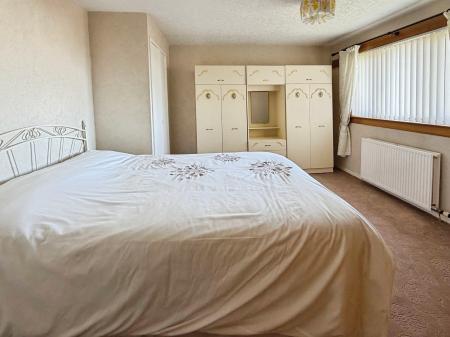 2 bedroom Terraced House for sale in St Andrews Court, Larbert, FK5