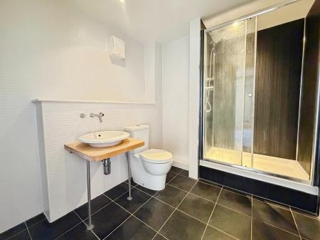 2 bedroom Flat to let in Camperdown Street, City Quay, Dundee, DD1