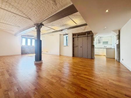 2 bedroom Flat to let in Camperdown Street, City Quay, Dundee, DD1