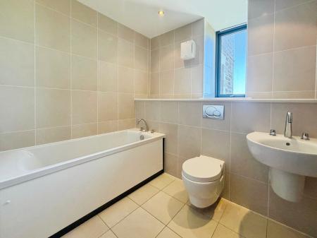 2 bedroom Flat to let in Camperdown Street, City Quay, Dundee, DD1