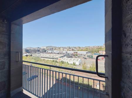 2 bedroom Flat to let in Camperdown Street, City Quay, Dundee, DD1
