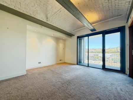 2 bedroom Flat to let in Camperdown Street, City Quay, Dundee, DD1