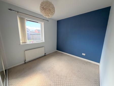 2 bedroom Flat for sale in Ambleside Grove, Dundee, DD3