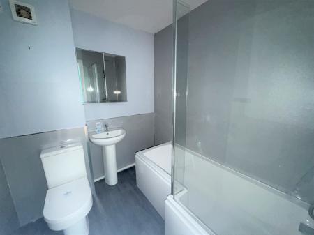 2 bedroom Flat for sale in Ambleside Grove, Dundee, DD3