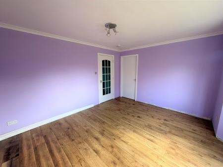 2 bedroom Flat for sale in Ambleside Grove, Dundee, DD3
