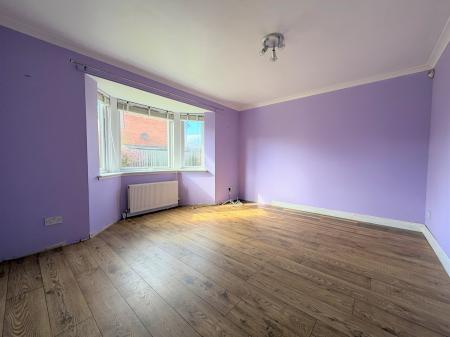 2 bedroom Flat for sale in Ambleside Grove, Dundee, DD3
