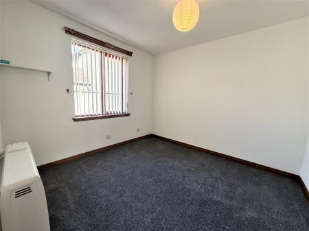 2 bedroom Flat to let in Charlotte Close, Dundee, DD3