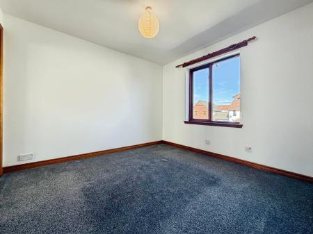 2 bedroom Flat to let in Charlotte Close, Dundee, DD3