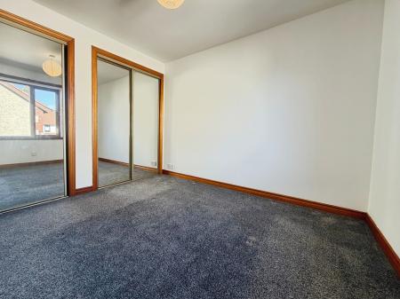 2 bedroom Flat to let in Charlotte Close, Dundee, DD3