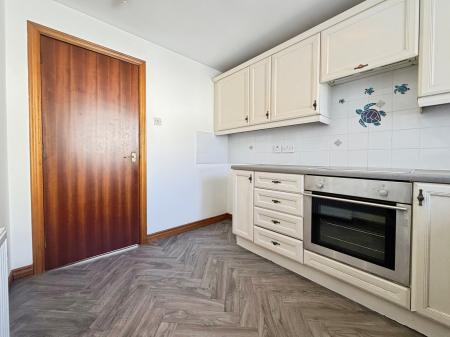 2 bedroom Flat to let in Charlotte Close, Dundee, DD3