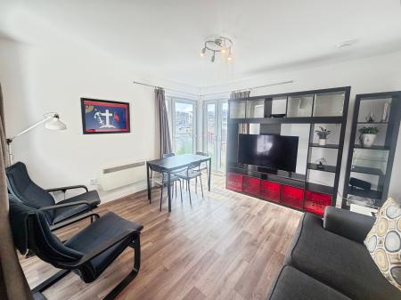 3 bedroom Flat for sale in Bellfield Street, Dundee, DD1