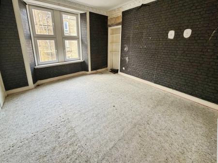 3 bedroom Flat for sale in Cleghorn Street, Dundee, DD2