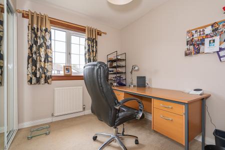 3 bedroom Bungalow for sale in Nasmyth Place, Kelty, KY4