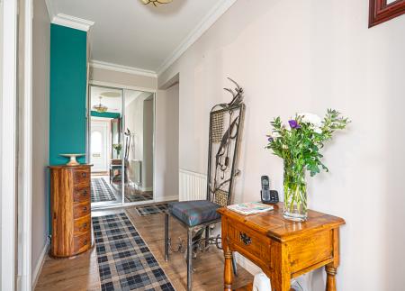 3 bedroom Bungalow for sale in Nasmyth Place, Kelty, KY4