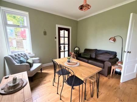 2 bedroom Detached house to let in Albert Street, Tayport, DD6