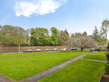 3 bedroom Flat for sale in Saggar Street, Dundee, DD2