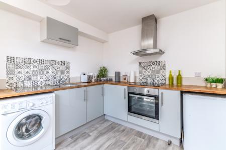 2 bedroom Flat to let in Roseangle, Dundee, DD1