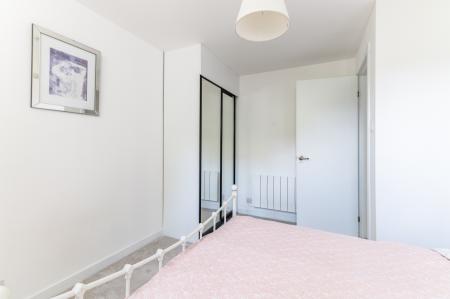2 bedroom Flat to let in Roseangle, Dundee, DD1