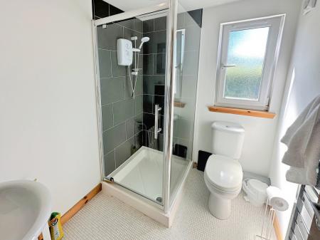 3 bedroom Semi-detached house to let in Ancrum Drive, Dundee, DD2