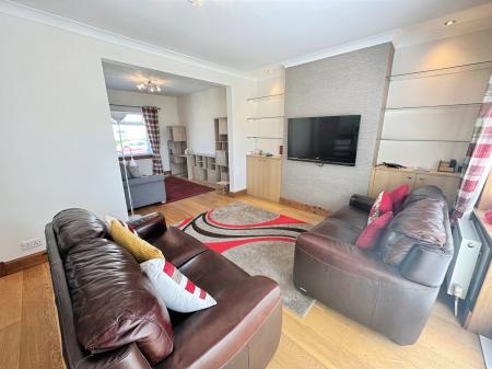 3 bedroom Semi-detached house to let in Ancrum Drive, Dundee, DD2