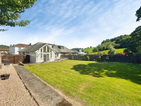 3 bedroom Semi-detached house to let in Ancrum Drive, Dundee, DD2