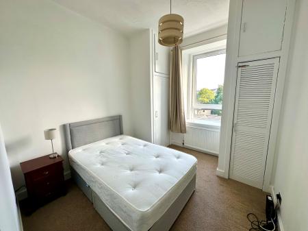 2 bedroom Flat to let in Tullideph Road, Dundee, DD2