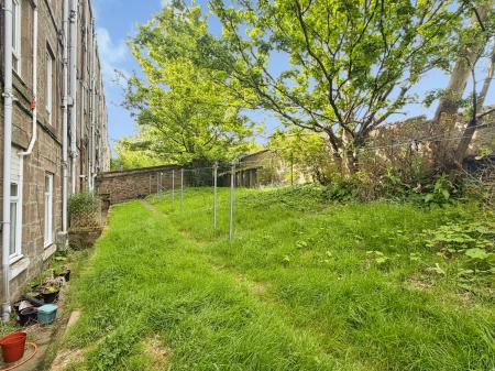 2 bedroom Flat for sale in Scott Street, Dundee, DD2