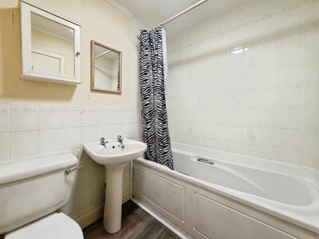 2 bedroom Flat for sale in Scott Street, Dundee, DD2