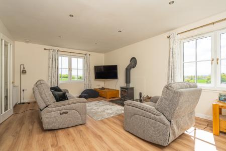 3 bedroom Detached house for sale in Balruddery, Dundee, DD2