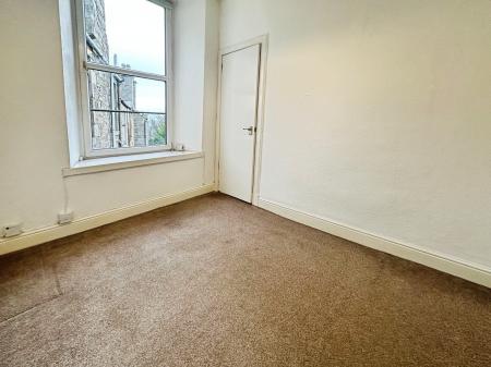 2 bedroom Flat to let in Baxter Park Terrace, Dundee, DD4
