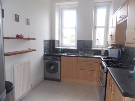 2 bedroom Flat to let in Balfour Place, Carnoustie, DD7