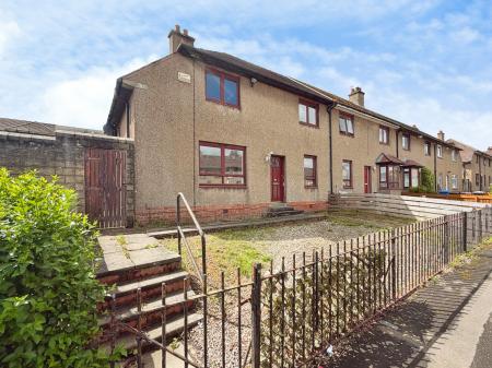 3 bedroom End of terrace house for sale in Helmsdale Avenue, Dundee, DD3