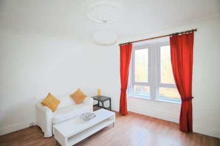 1 bedroom Flat to let in Lochee Road, Dundee, DD2