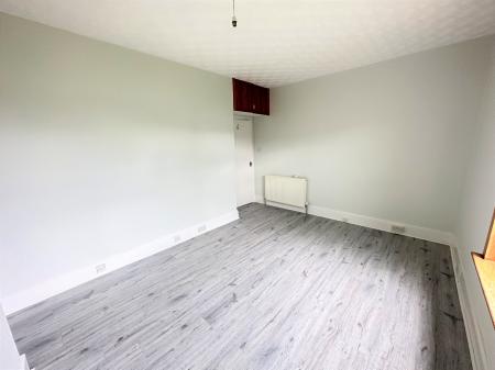 2 bedroom Flat to let in Ancrum Drive, Dundee, DD2