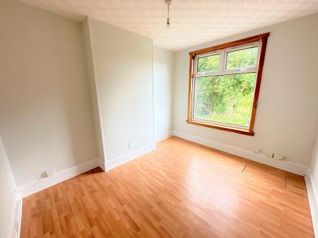 2 bedroom Flat to let in Ancrum Drive, Dundee, DD2