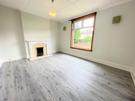2 bedroom Flat to let in Ancrum Drive, Dundee, DD2