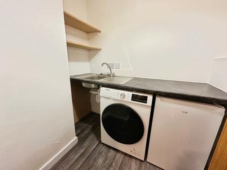 3 bedroom Flat to let in Shepherds Loan, Dundee, DD2