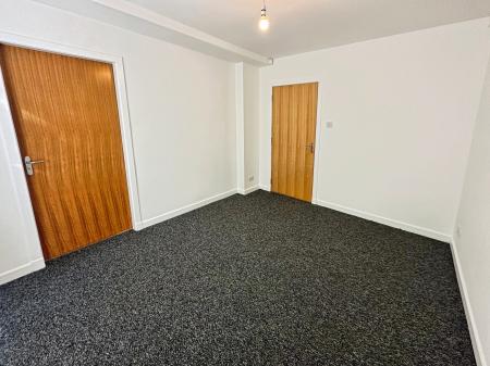 3 bedroom Flat to let in Shepherds Loan, Dundee, DD2