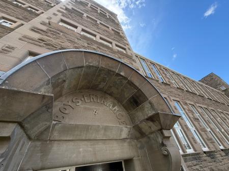 2 bedroom Flat to let in Whinny Brae, Broughty Ferry, Dundee, DD5