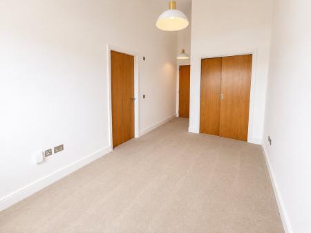 2 bedroom Flat to let in Whinny Brae, Broughty Ferry, Dundee, DD5