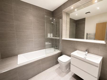 2 bedroom Flat to let in Whinny Brae, Broughty Ferry, Dundee, DD5