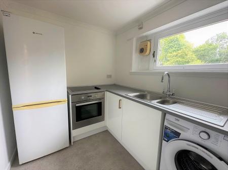 1 bedroom Flat to let in Chalk Hill Court, Dundee, DD4