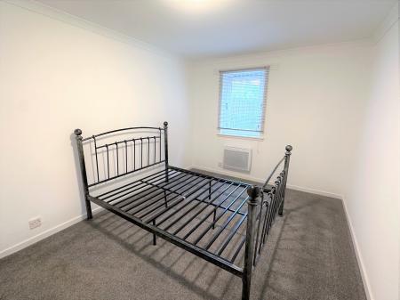 1 bedroom Flat to let in Chalk Hill Court, Dundee, DD4