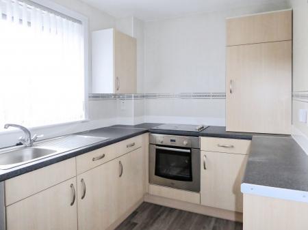 1 bedroom Flat to let in Greendykes Road, Dundee, DD4