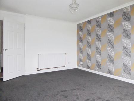 1 bedroom Flat to let in Greendykes Road, Dundee, DD4