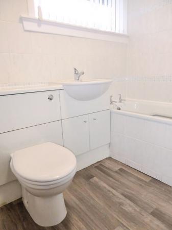 1 bedroom Flat to let in Greendykes Road, Dundee, DD4