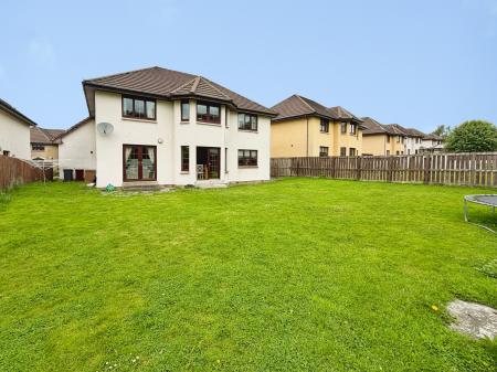 5 bedroom Detached house to let in Castlewood Avenue, Dundee, DD4
