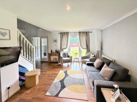 5 bedroom Detached house to let in Castlewood Avenue, Dundee, DD4