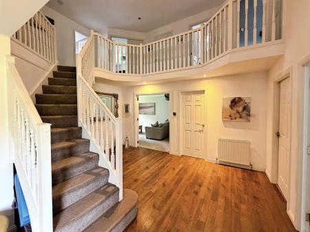 5 bedroom Detached house to let in Castlewood Avenue, Dundee, DD4